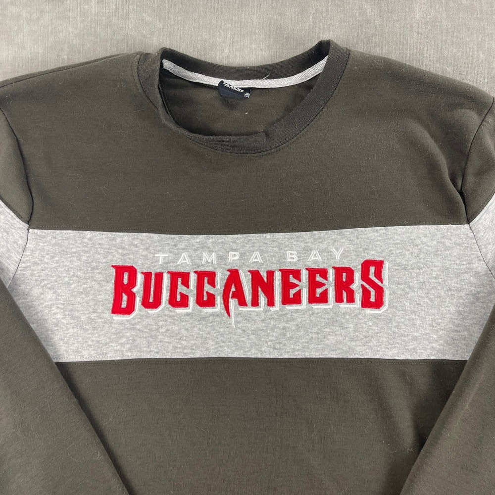 Tampa Bay Buccaneers NFL Men XL Black Colorblock Embroidered Fleece Sweatshirt - Picture 2 of 9
